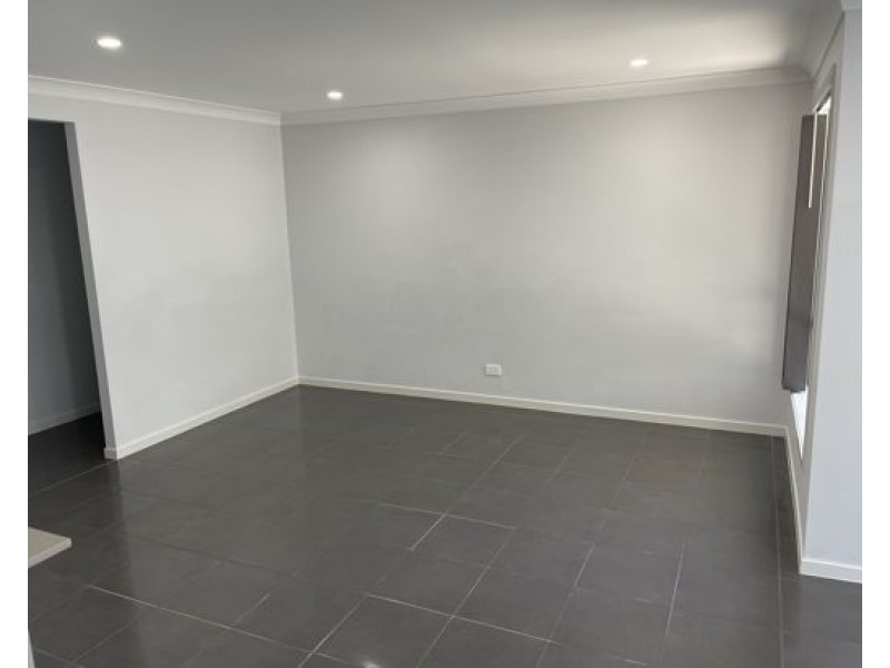 60 Tulipwood Crescent, Tamworth NSW 2340