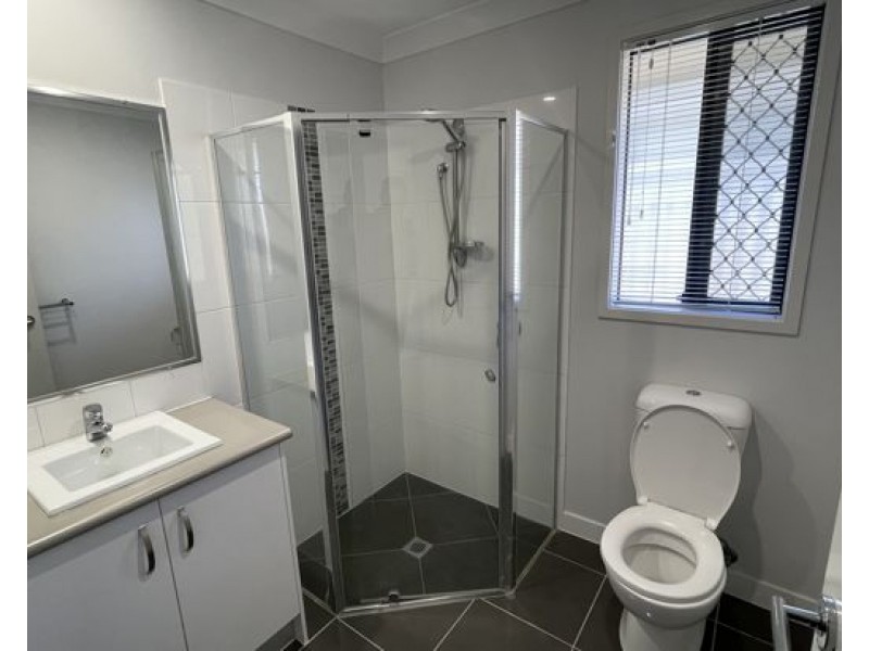 60 Tulipwood Crescent, Tamworth NSW 2340