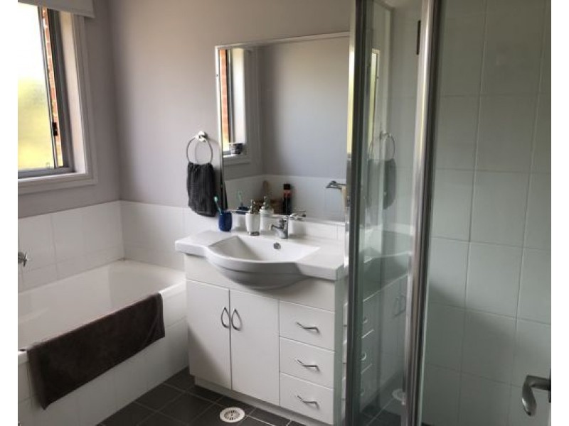 1 Kalinda Place, Hillvue NSW 2340