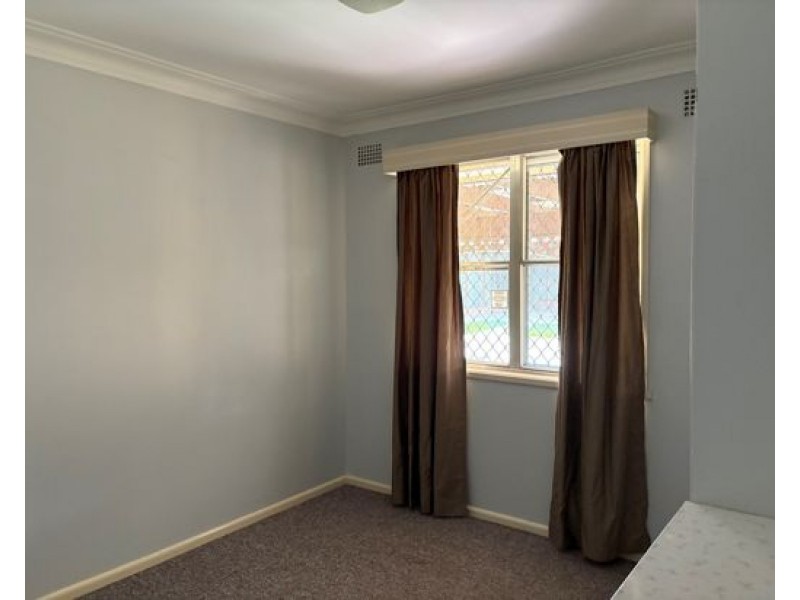 56 Oak Street, Tamworth NSW 2340