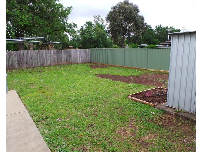 2/7 Fisher Road, Tamworth NSW 2340