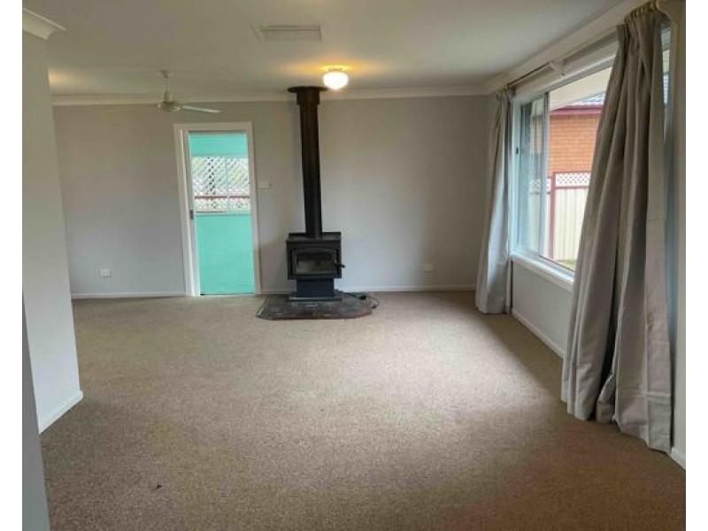 11 Boronia Drive, Tamworth NSW 2340