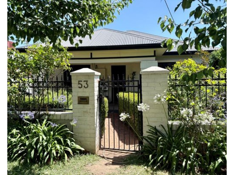 53 Dowell Avenue, Tamworth NSW 2340