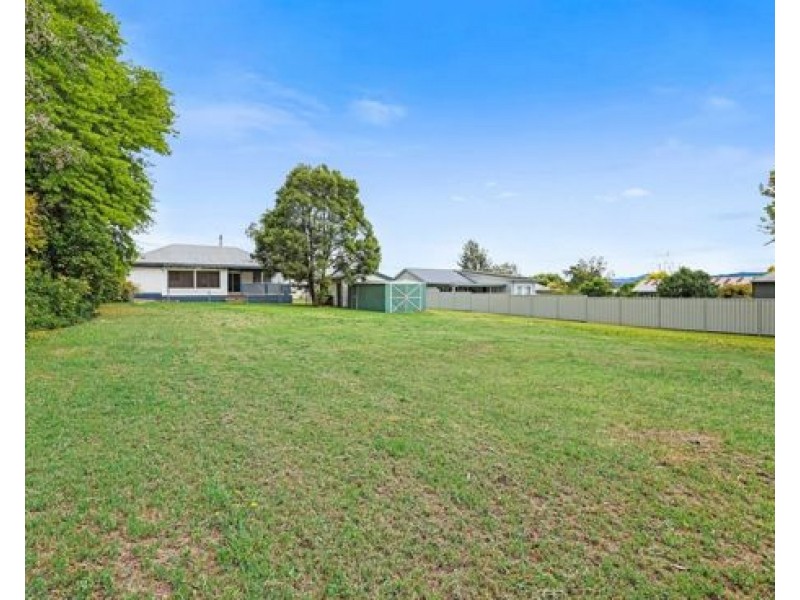 33 Hillvue Road, Tamworth NSW 2340