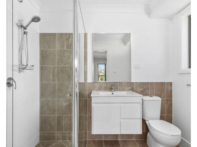 24 Scarborough Close, Tamworth NSW 2340