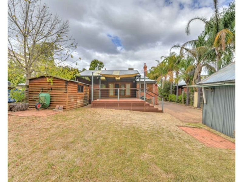 52 Roderick Street, Tamworth NSW 2340