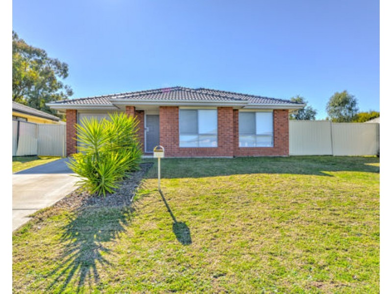 22 Gungurru Close, Tamworth NSW 2340