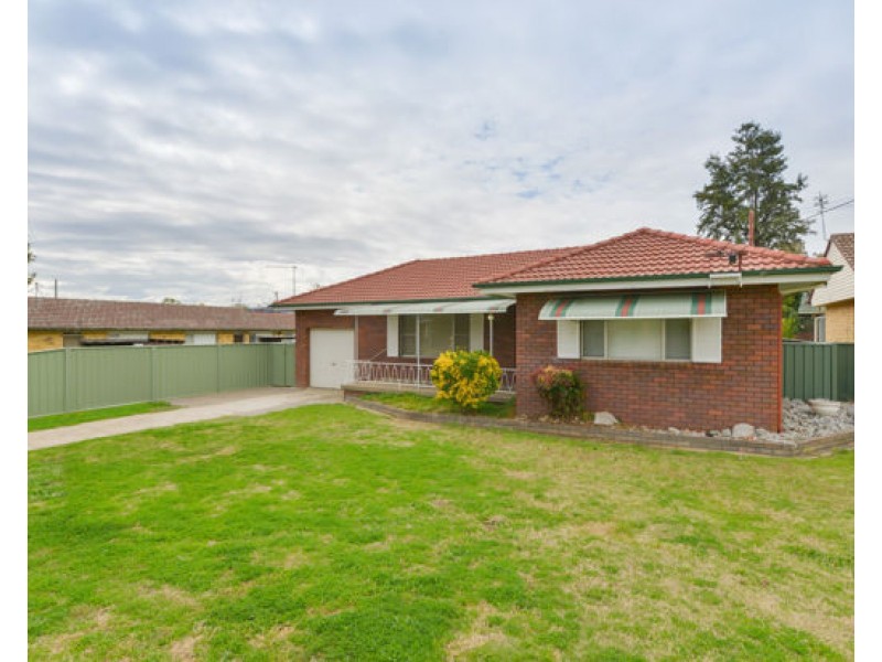 5 Murrawai Street, Tamworth NSW 2340