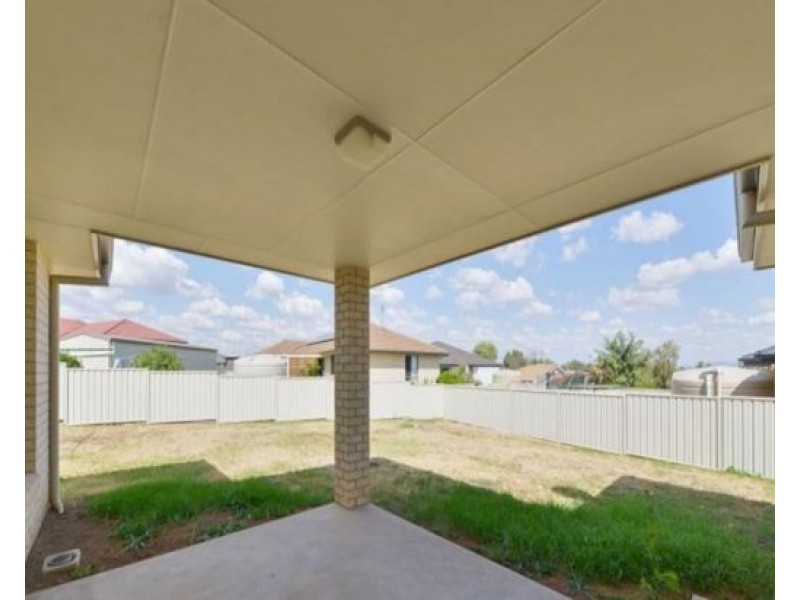 5 Lilly Pilly Court, Tamworth NSW 2340