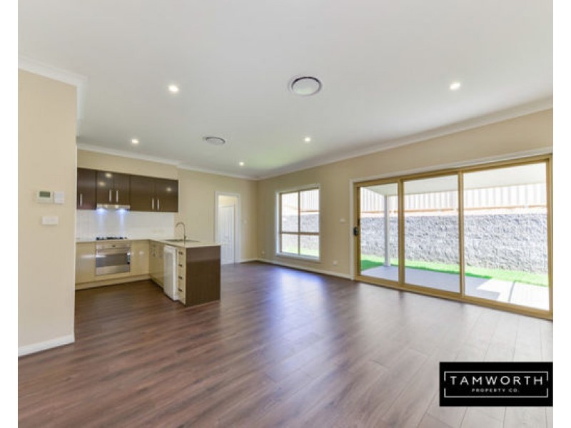 1/3 Ventnor Drive, Tamworth NSW 2340