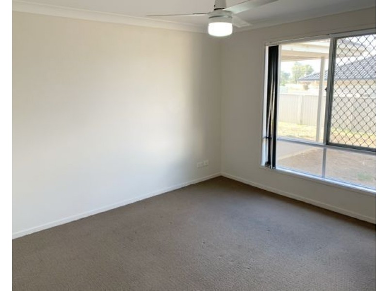 3 Mckinlay Place, Tamworth NSW 2340