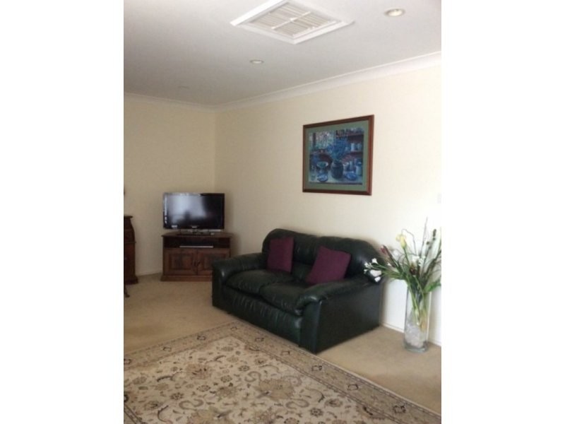 20 Waree Drive, Tamworth NSW 2340