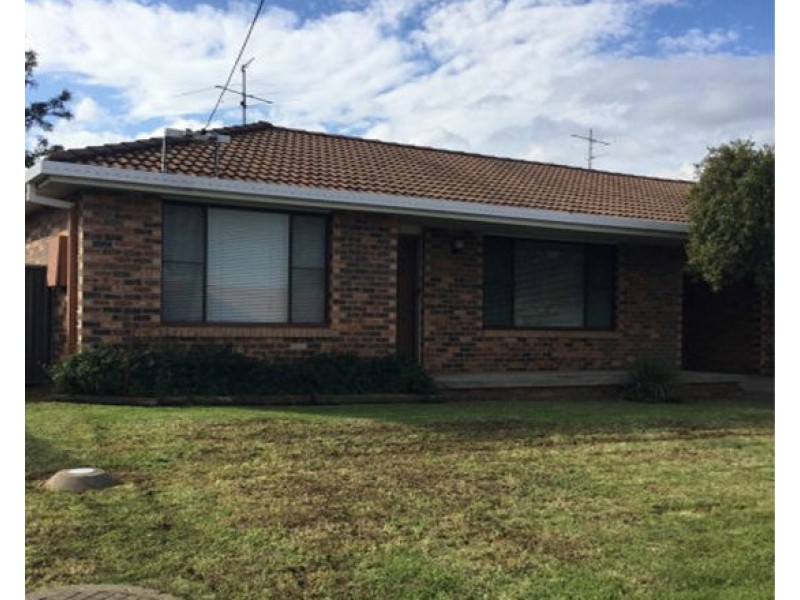 1/1 Cowper Close, Tamworth NSW 2340