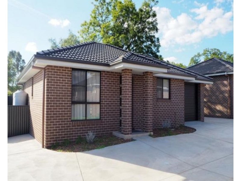 4/7 Curlew Crescent, Tamworth NSW 2340
