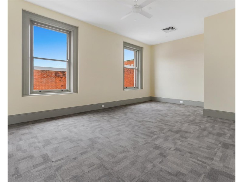 400 Peel Street, Tamworth NSW 2340