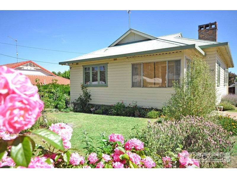 30 Newton Street, Armidale NSW 2350