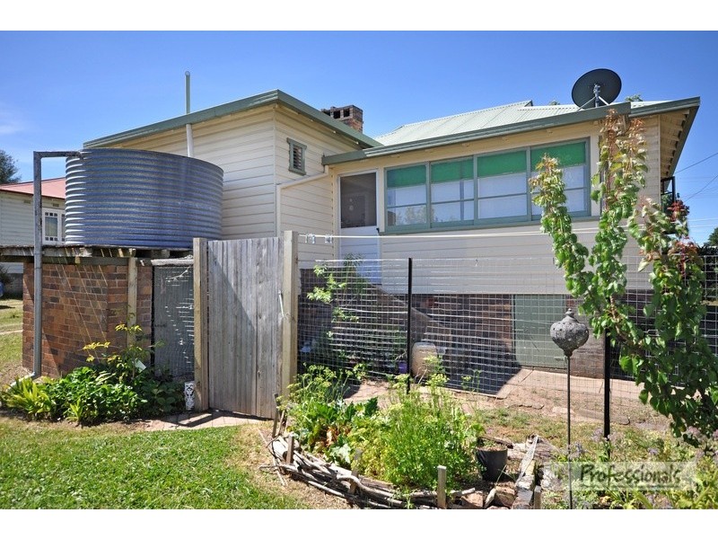 30 Newton Street, Armidale NSW 2350