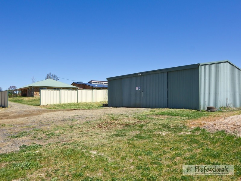 11 Kirkwood Street, Armidale NSW 2350