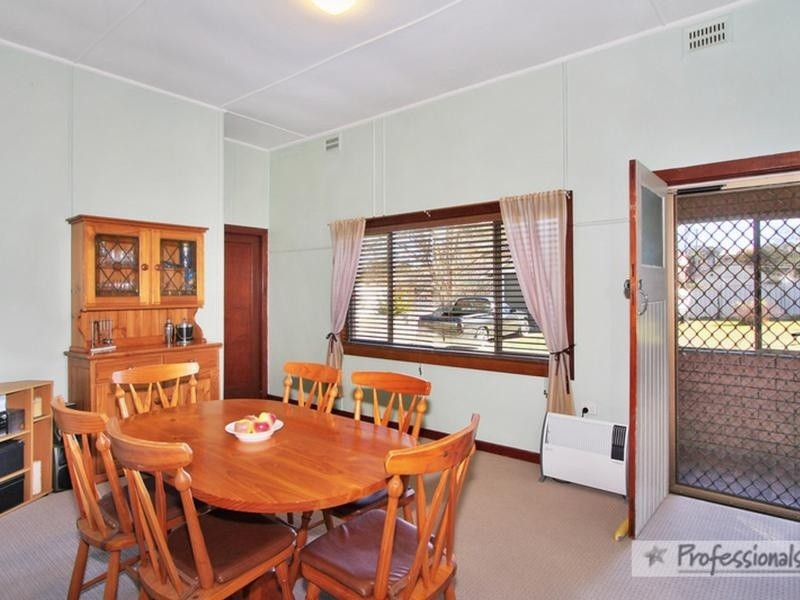 12 Marsh Street, Armidale NSW 2350