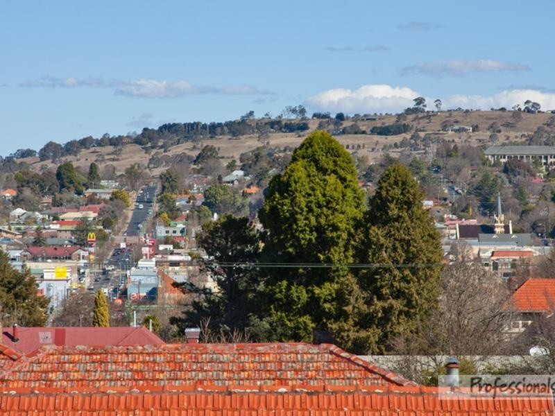 12 Marsh Street, Armidale NSW 2350