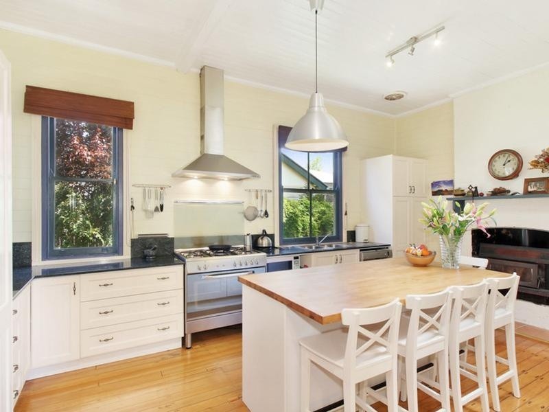 124 Douglas Street, Armidale NSW 2350
