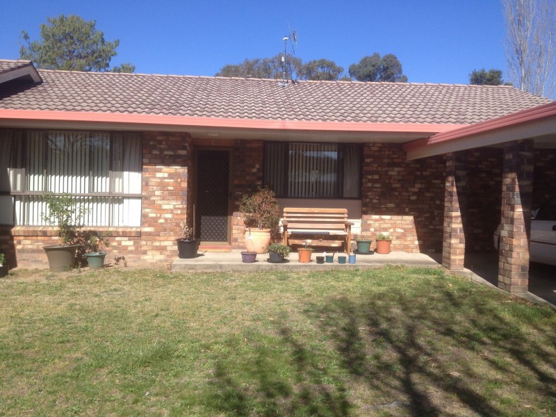 2/34 North Street, Armidale NSW 2350