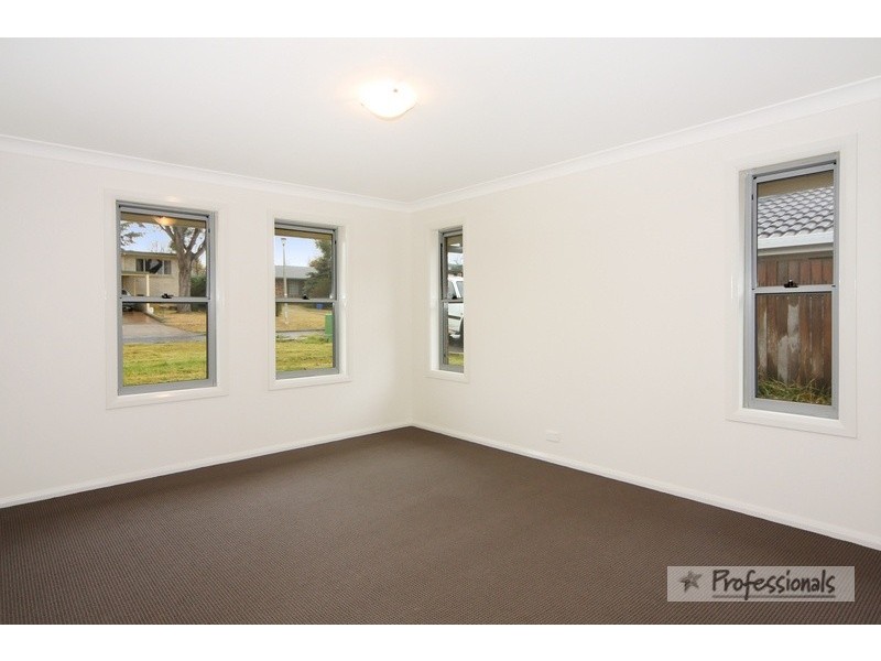 17 Kennedy Street, Armidale NSW 2350
