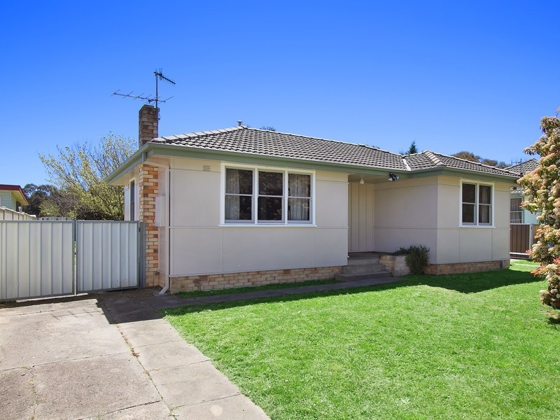 36 Golgotha Street, Armidale NSW 2350