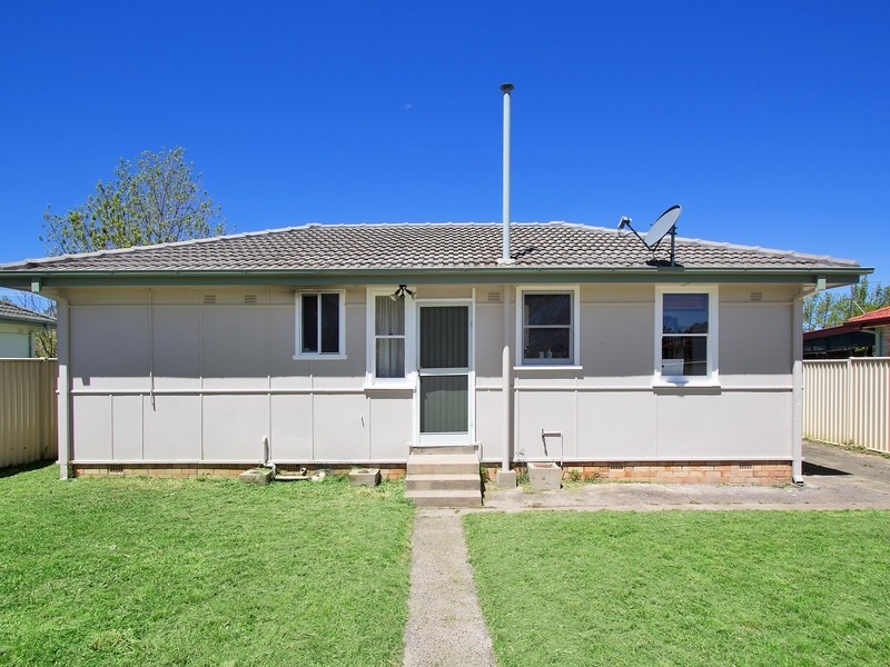 36 Golgotha Street, Armidale NSW 2350