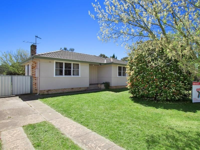 36 Golgotha Street, Armidale NSW 2350
