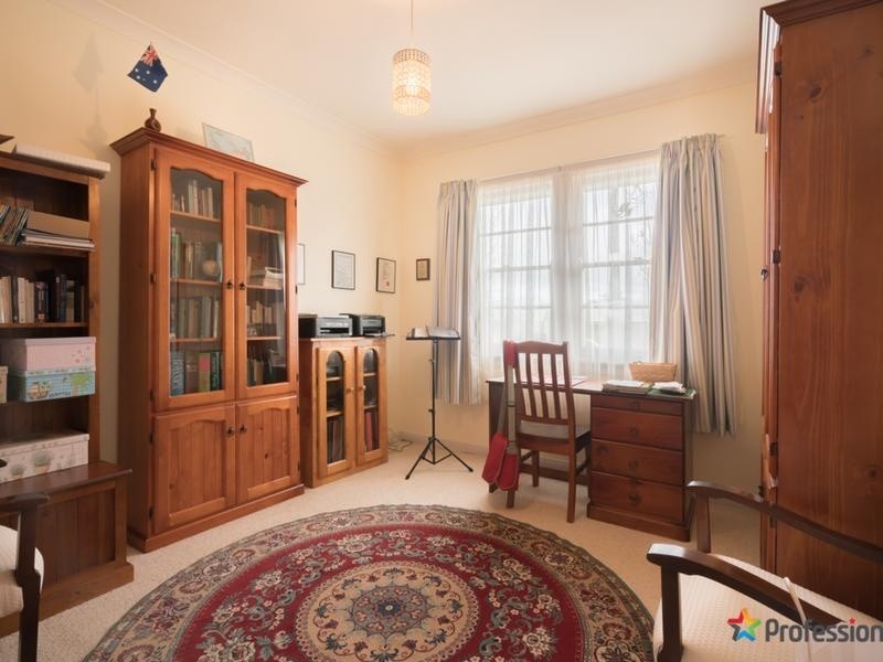 79 Douglas Street, Armidale NSW 2350