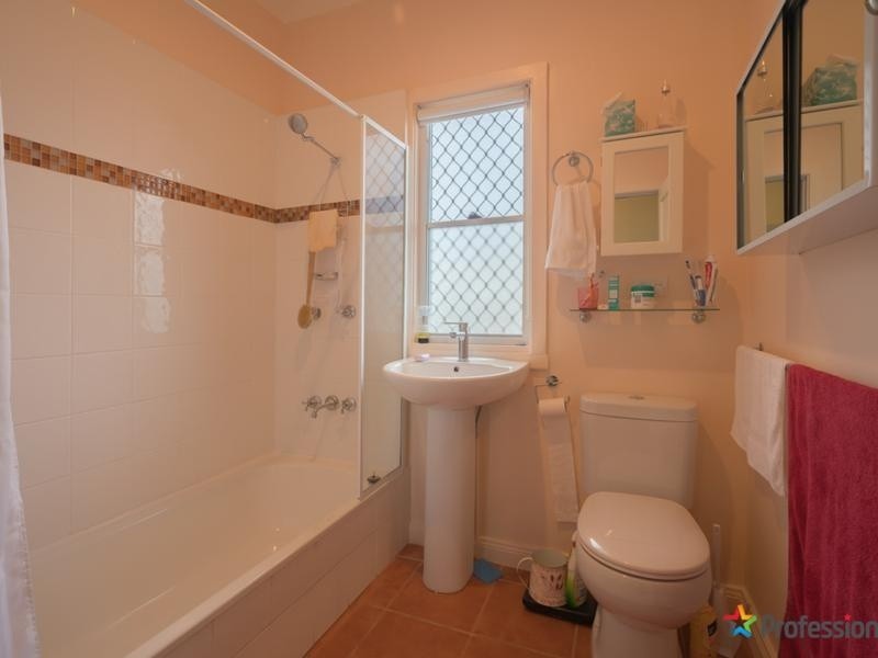 79 Douglas Street, Armidale NSW 2350