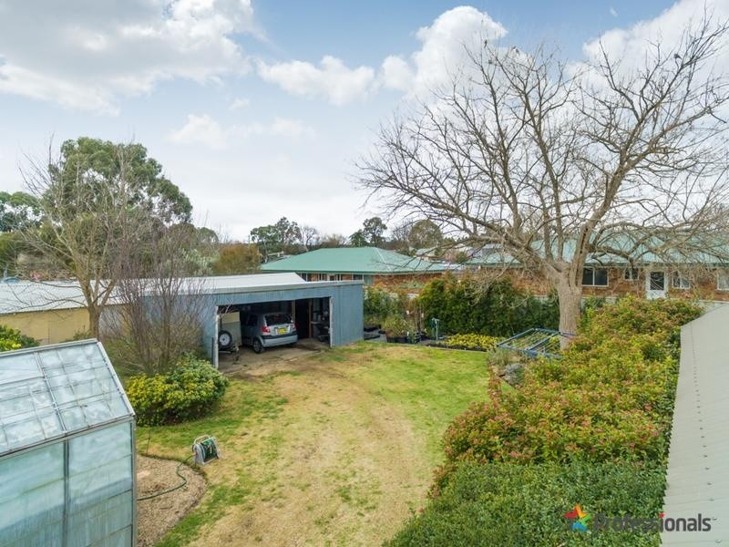 79 Douglas Street, Armidale NSW 2350