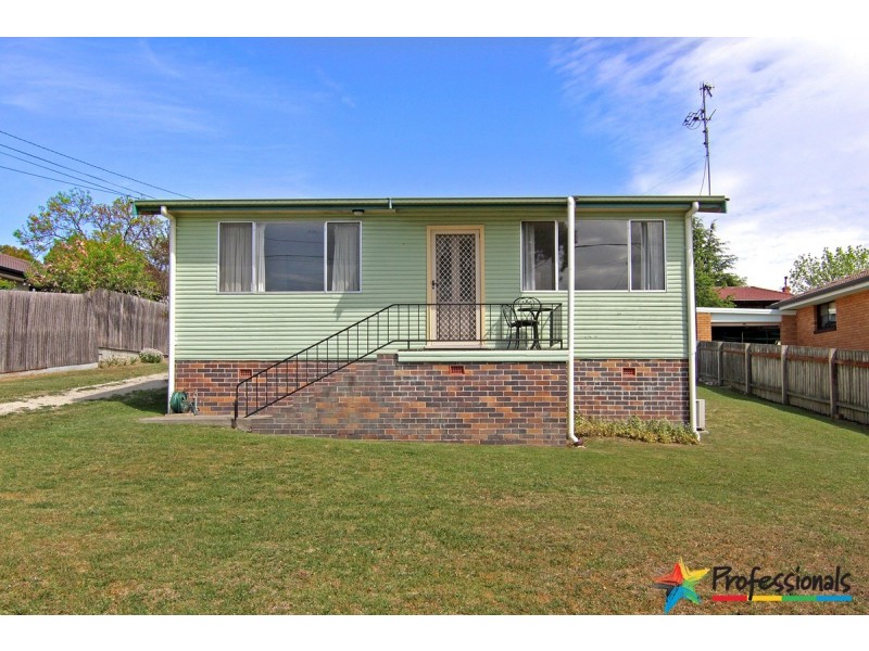 26 Mayfield Avenue, Armidale NSW 2350