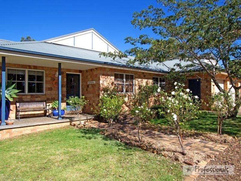 21 Kellys Plains Road, Armidale NSW 2350