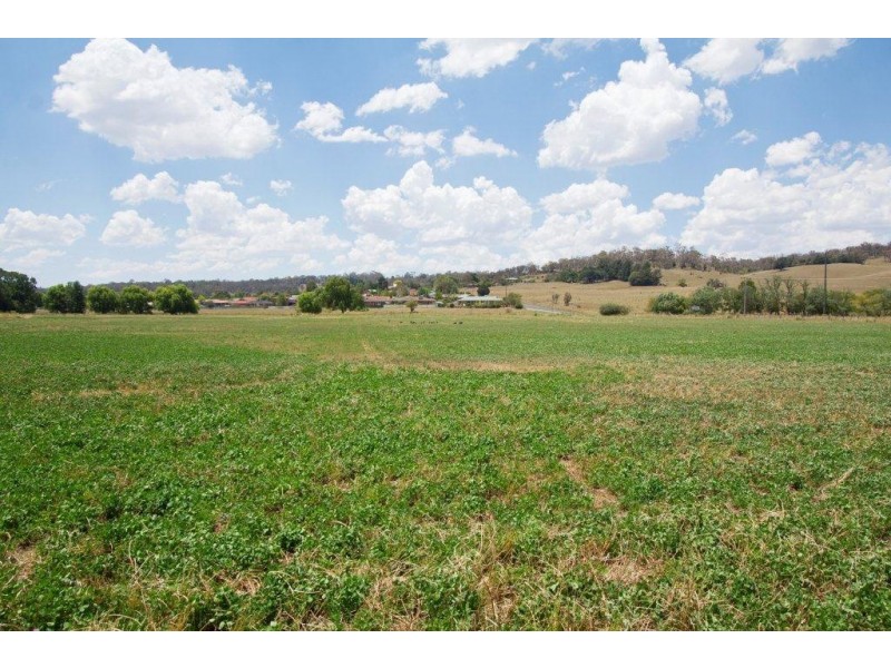 9 Kirkwood Street, Armidale NSW 2350