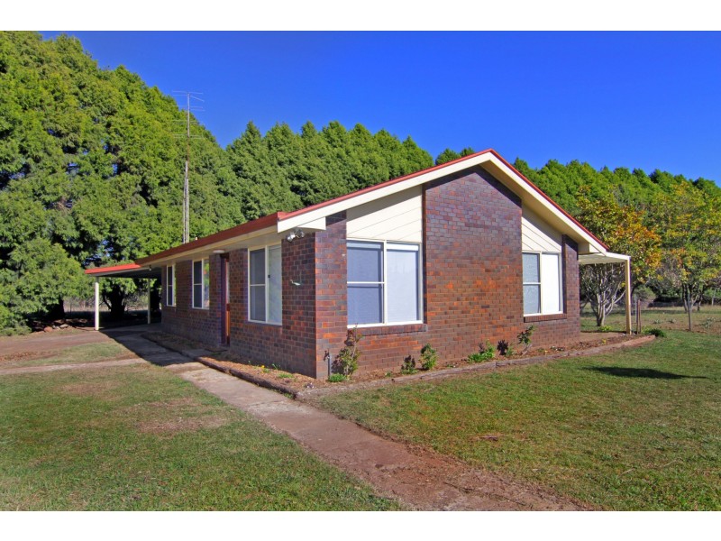 3174 New England Highway, Black Mountain NSW 2365