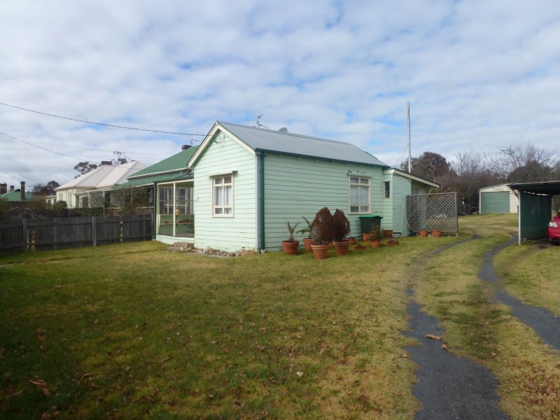 210 Brown Street, Armidale NSW 2350