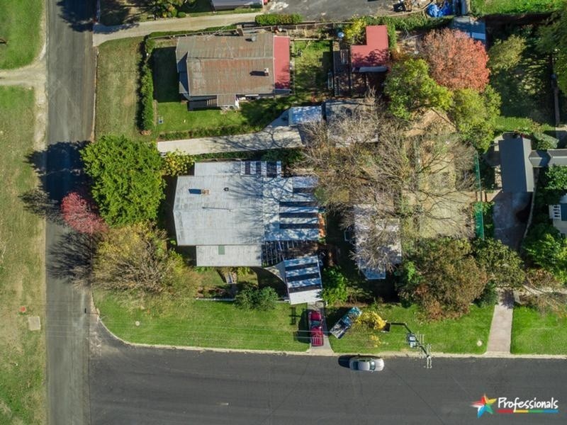 2 Park Street, Uralla NSW 2358