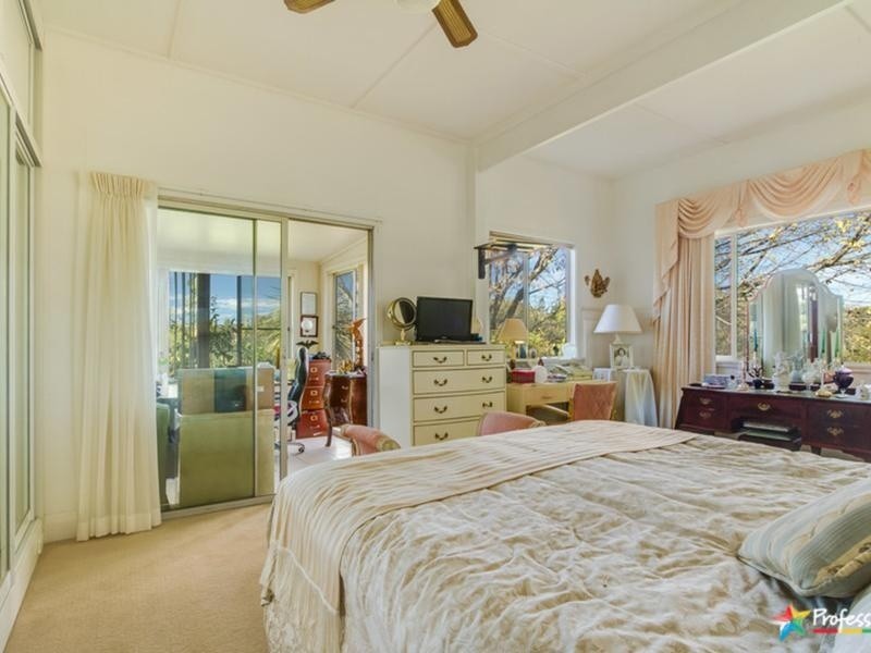 2 Park Street, Uralla NSW 2358