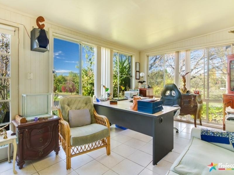 2 Park Street, Uralla NSW 2358