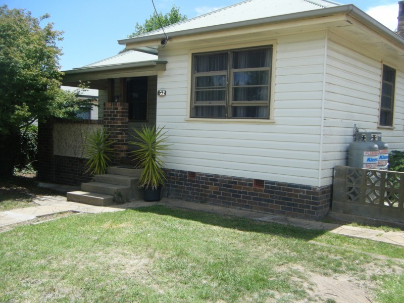 52 Taylor Street, Armidale NSW 2350