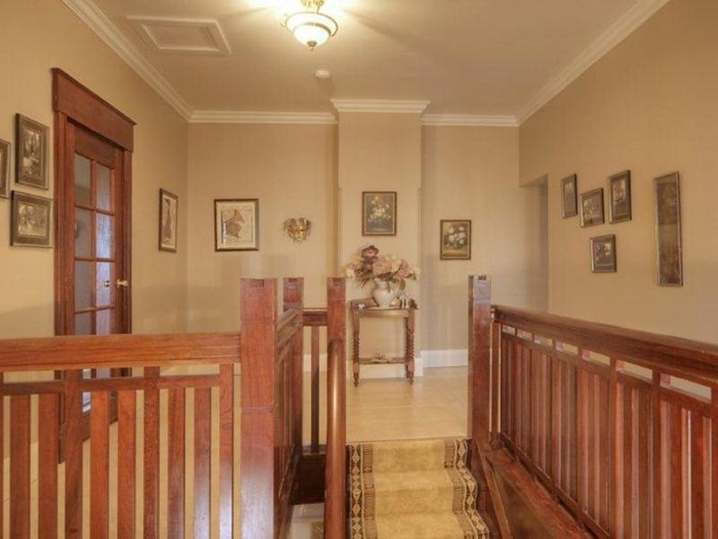 2/2 Uralla Road, Armidale NSW 2350