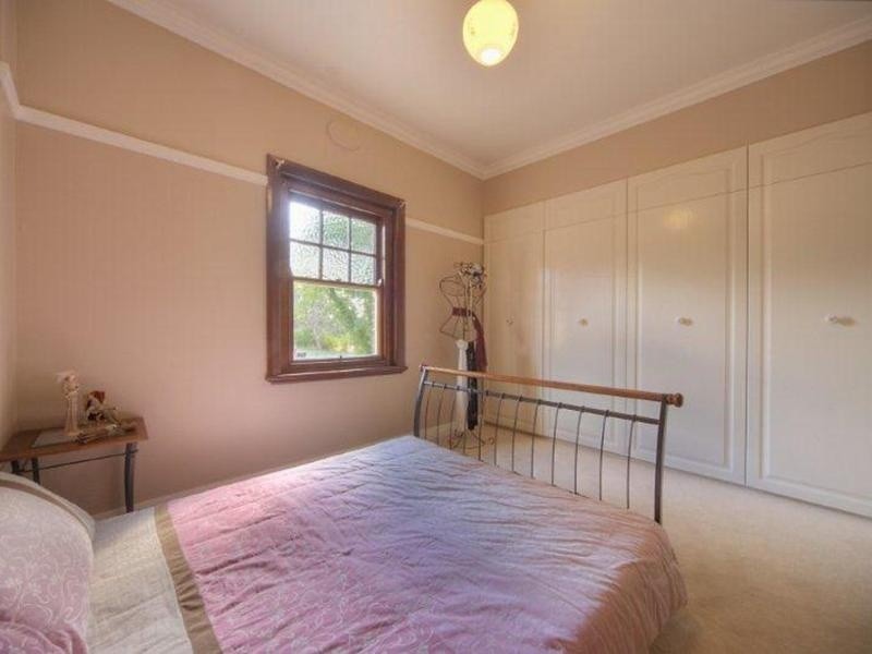 2/2 Uralla Road, Armidale NSW 2350