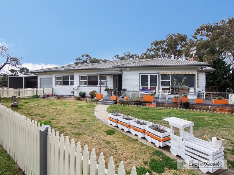 81 Erskine Street, Armidale NSW 2350