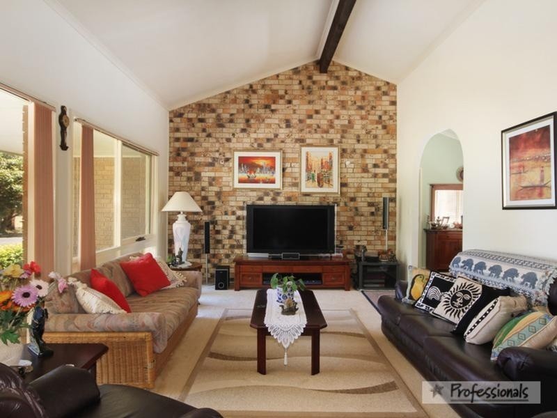 542 Hawthorne Drive, Armidale NSW 2350