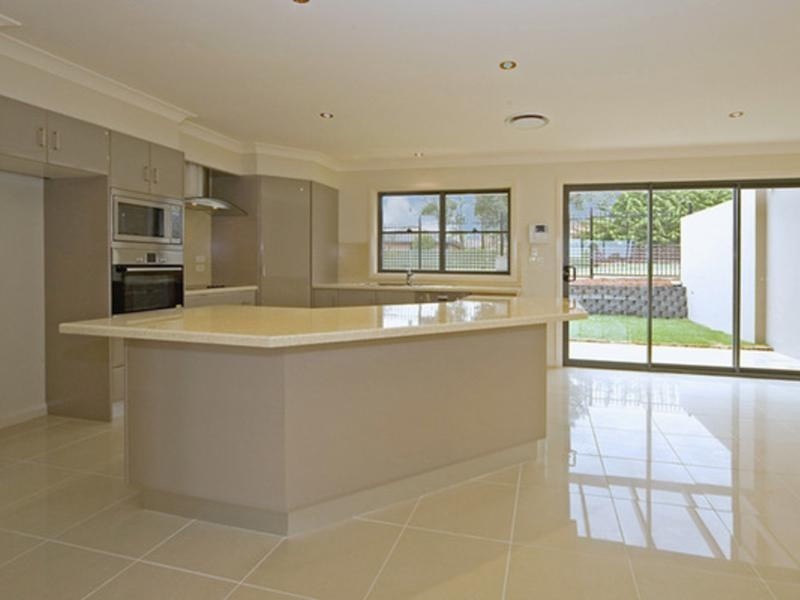 2/2 Illallangi Close, Armidale NSW 2350