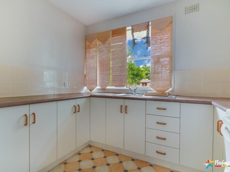 1 McIntosh Crescent, Armidale NSW 2350