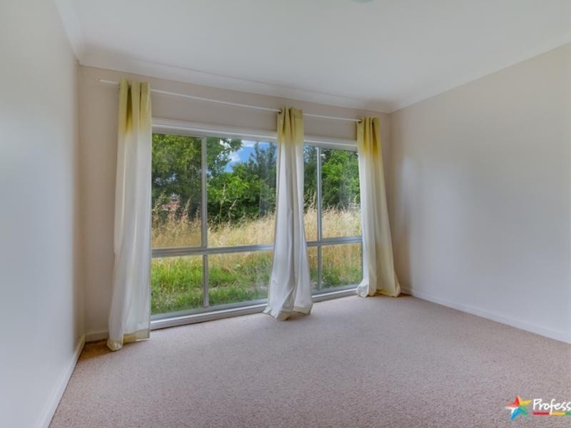 1 McIntosh Crescent, Armidale NSW 2350