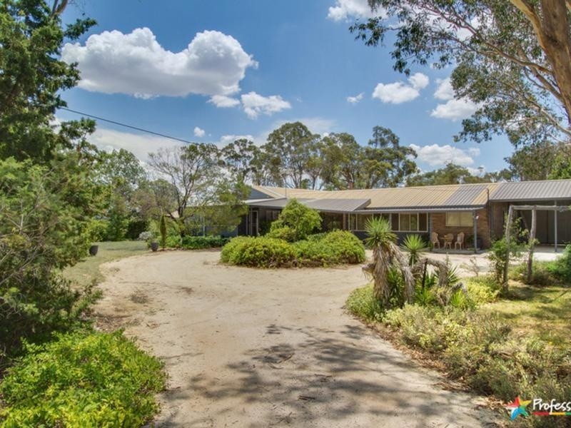 91 Devoncourt Road, Uralla NSW 2358